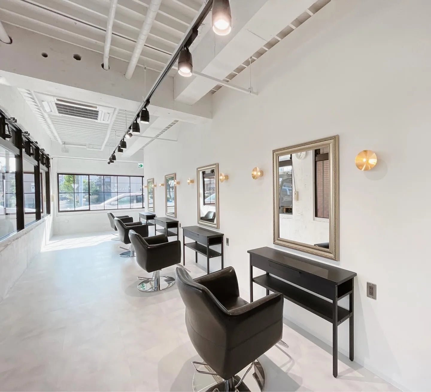 KICK DESIGN OFFICE（HAIR SALON）