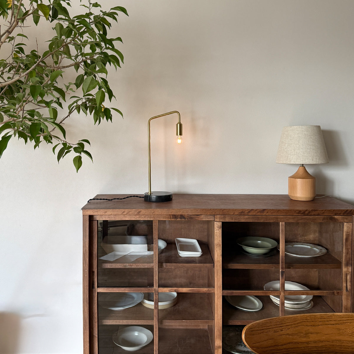 Barcelona-desk lamp 設置事例