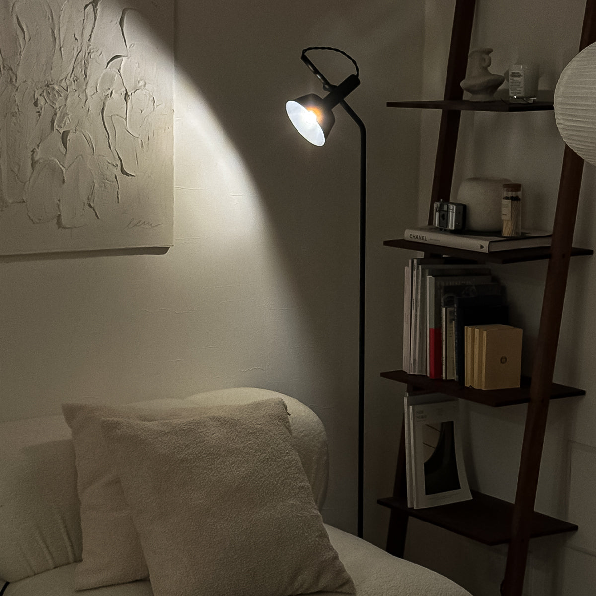 Havana-floor lamp 設置事例（PR）