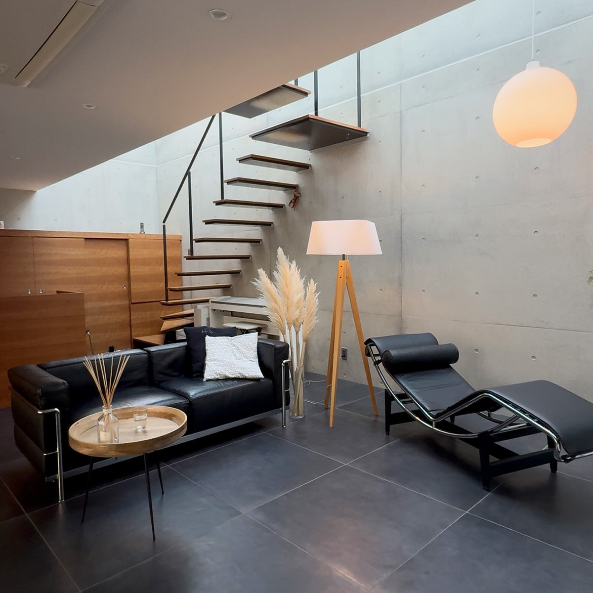 Espresso 3-floor lamp 設置事例