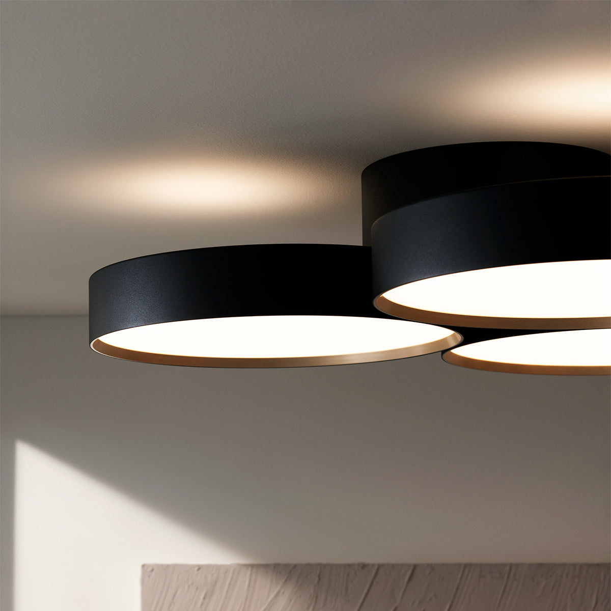 Phantom 6000 LED-ceiling light ブラック+シャンパンゴールド