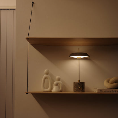 Innocence LED-table lamp (S) グレージュ 設置事例