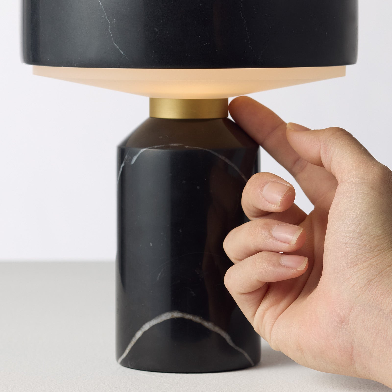 Marble LED-table lamp タッチスイッチ