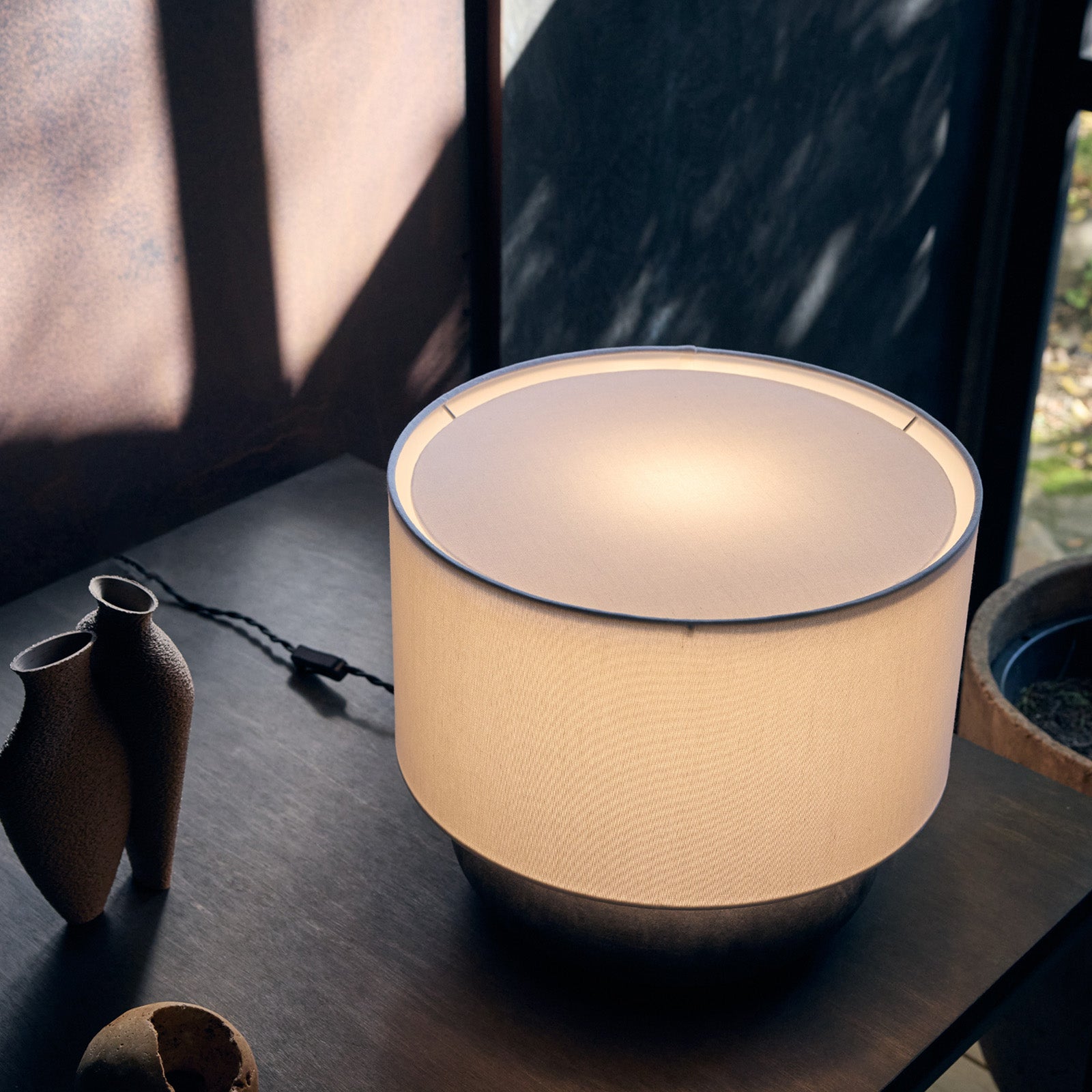 Ecru-table lamp L