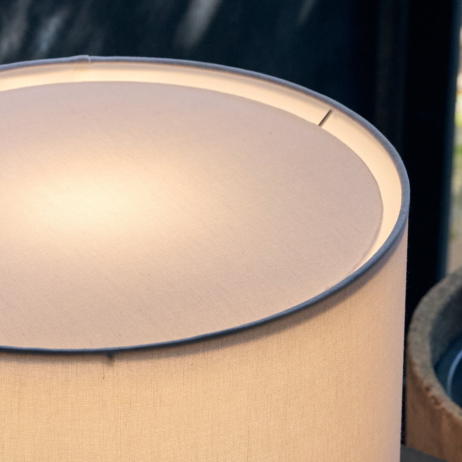 Ecru-table lamp L