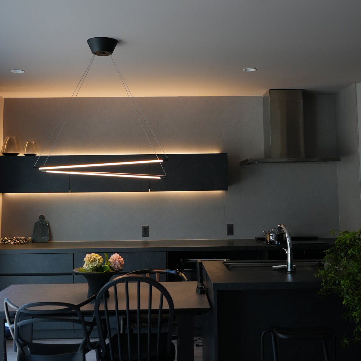 Vision 90 cross LED-pendant light 設置事例（PR）