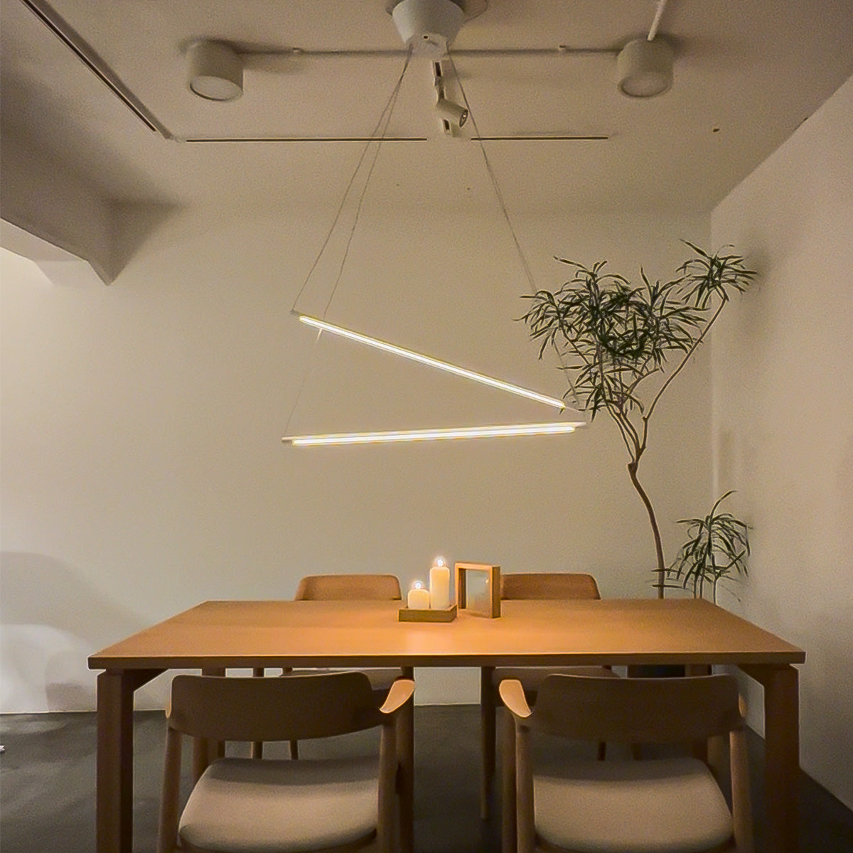Vision 90 cross LED-pendant light 設置事例