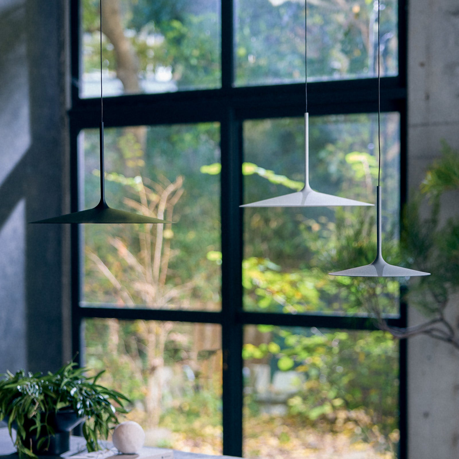Shadow LED-lift pendant light S / L