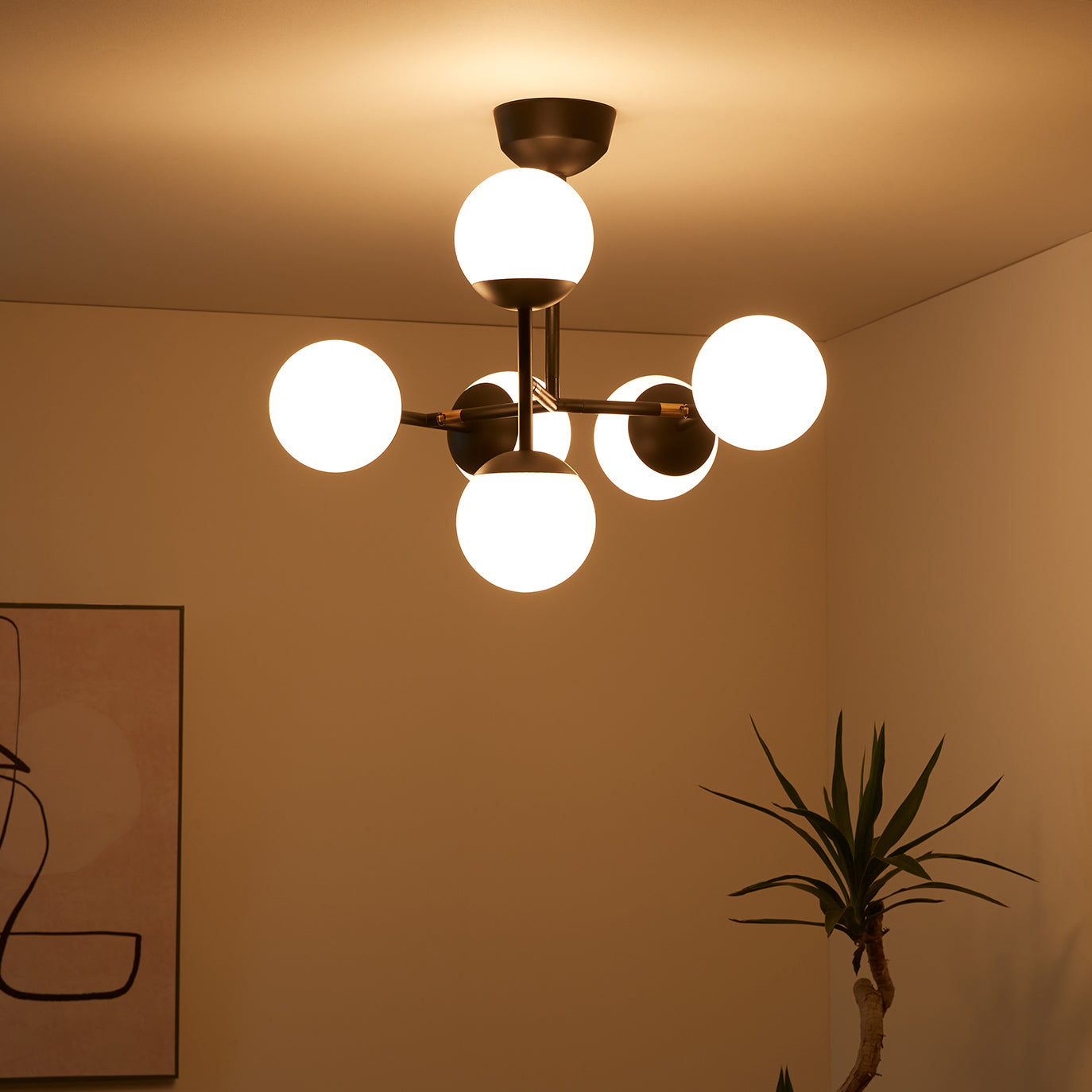 Bliss mini 6-ceiling light（ホワイト）点灯時