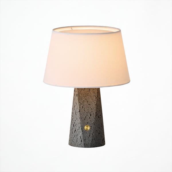 Echo-table lamp